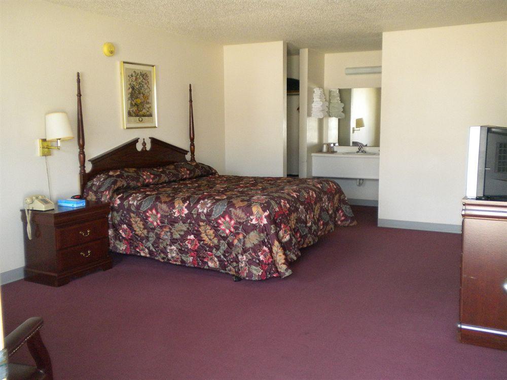 Howard Johnson By Wyndham Branson Theatre District Екстериор снимка