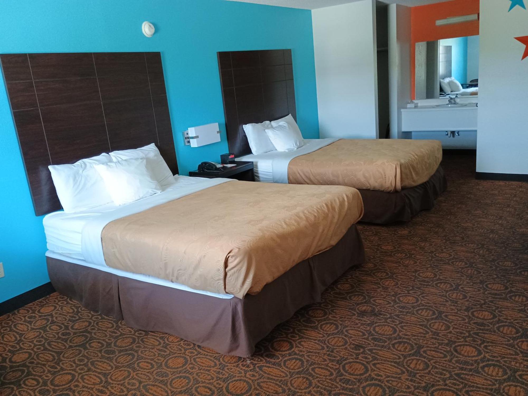 Howard Johnson By Wyndham Branson Theatre District Екстериор снимка