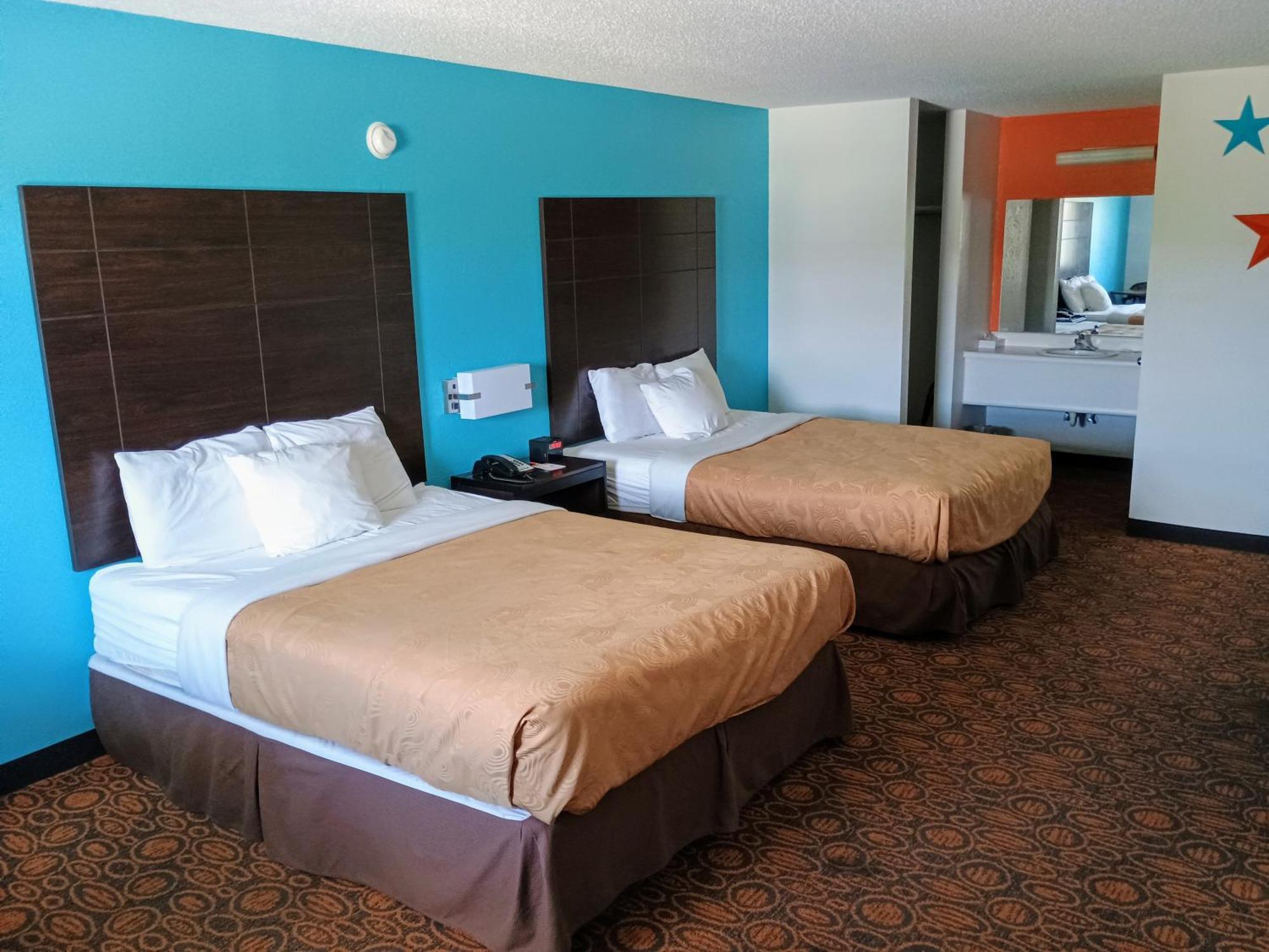 Howard Johnson By Wyndham Branson Theatre District Екстериор снимка