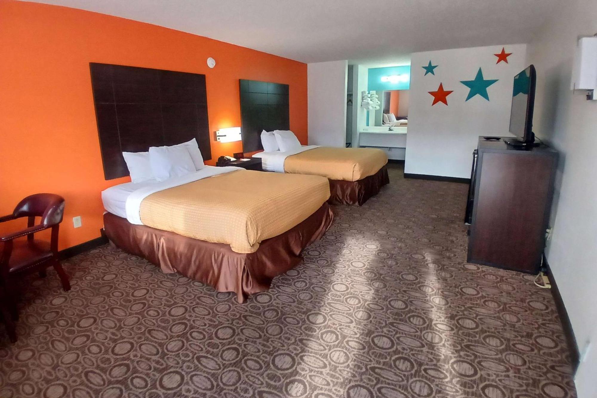 Howard Johnson By Wyndham Branson Theatre District Екстериор снимка