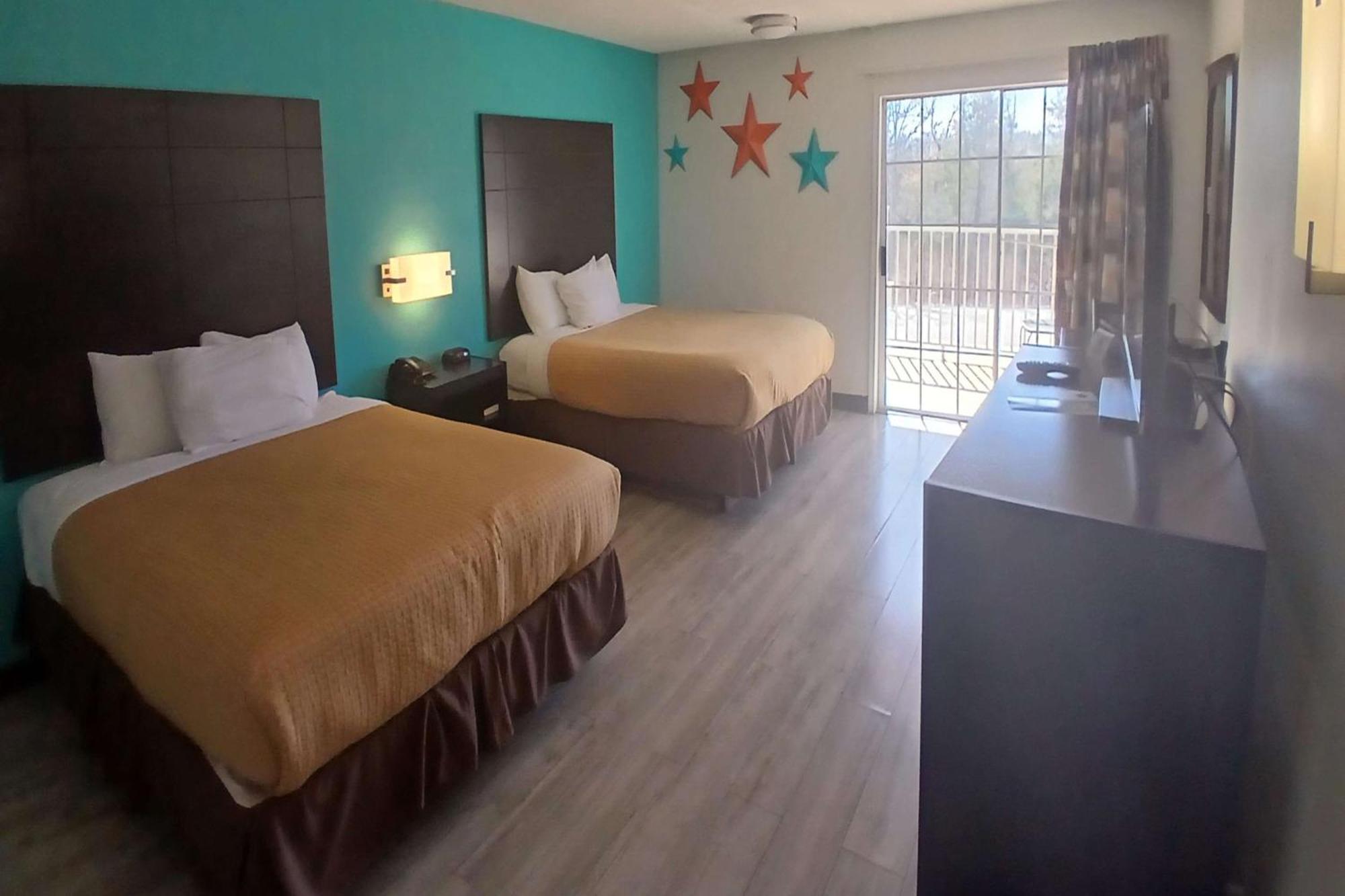 Howard Johnson By Wyndham Branson Theatre District Екстериор снимка