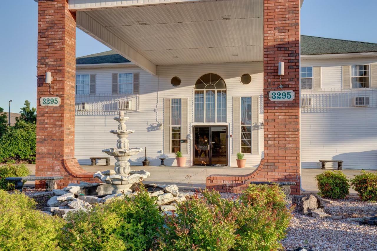 Howard Johnson By Wyndham Branson Theatre District Екстериор снимка