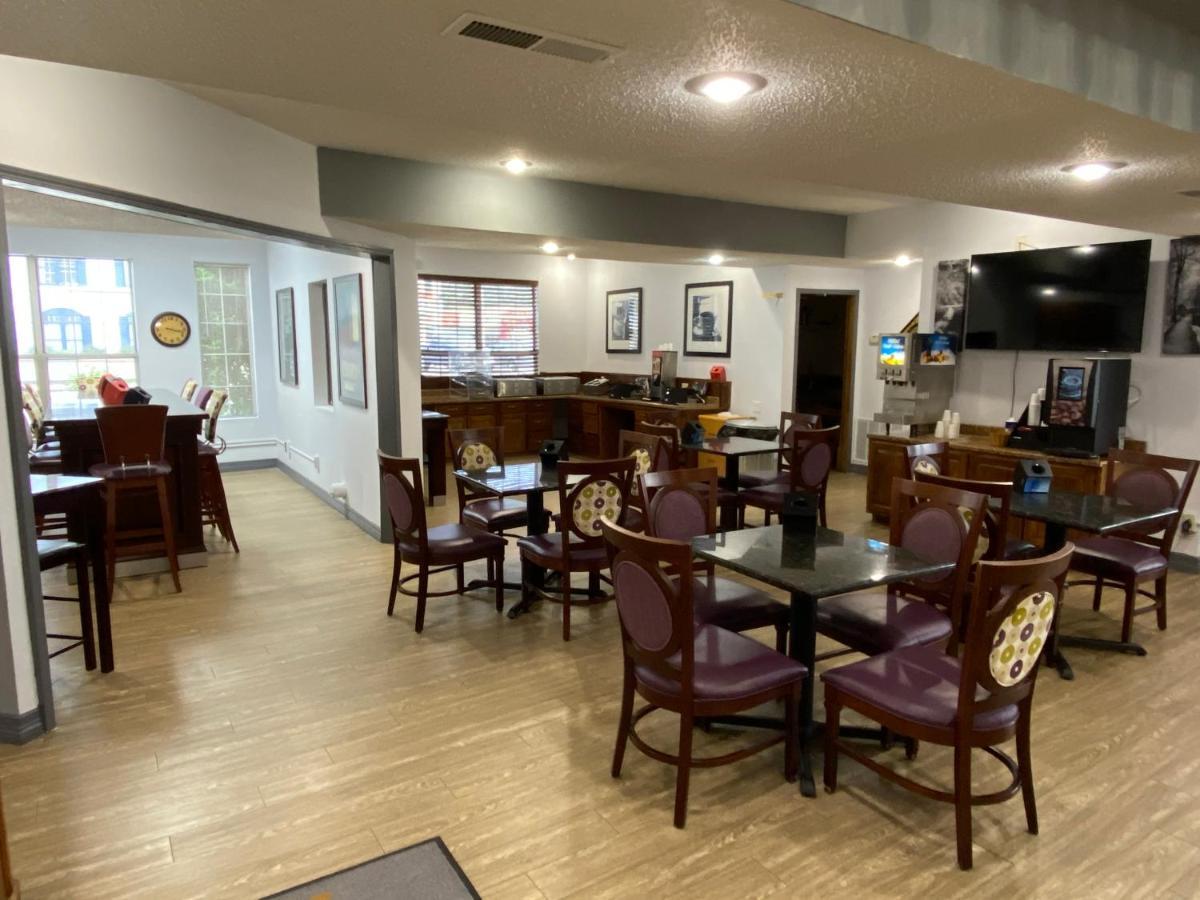 Howard Johnson By Wyndham Branson Theatre District Екстериор снимка